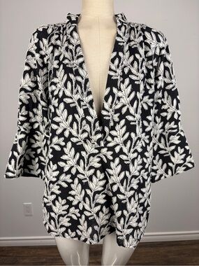 Anthropologie Botanical Leaf Oversized Boho Top - Monochrome Minimalist S ❤️